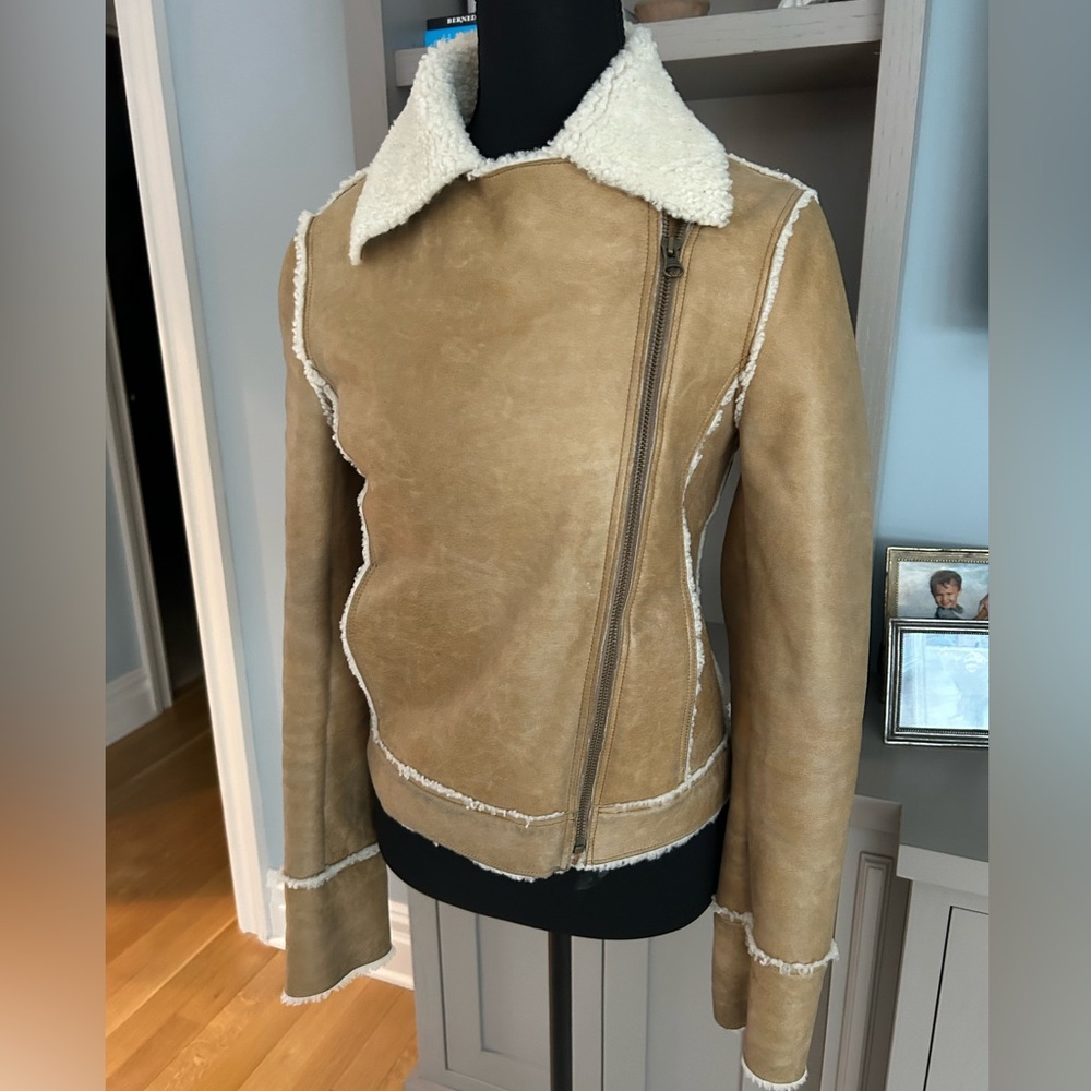 Theory Tan Shearling Women's Jacket - Picture 3 of 8